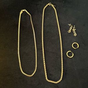 Electric Picks Necklace Earrings Bundle !